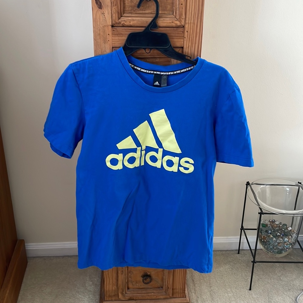 Adidas T-shirt